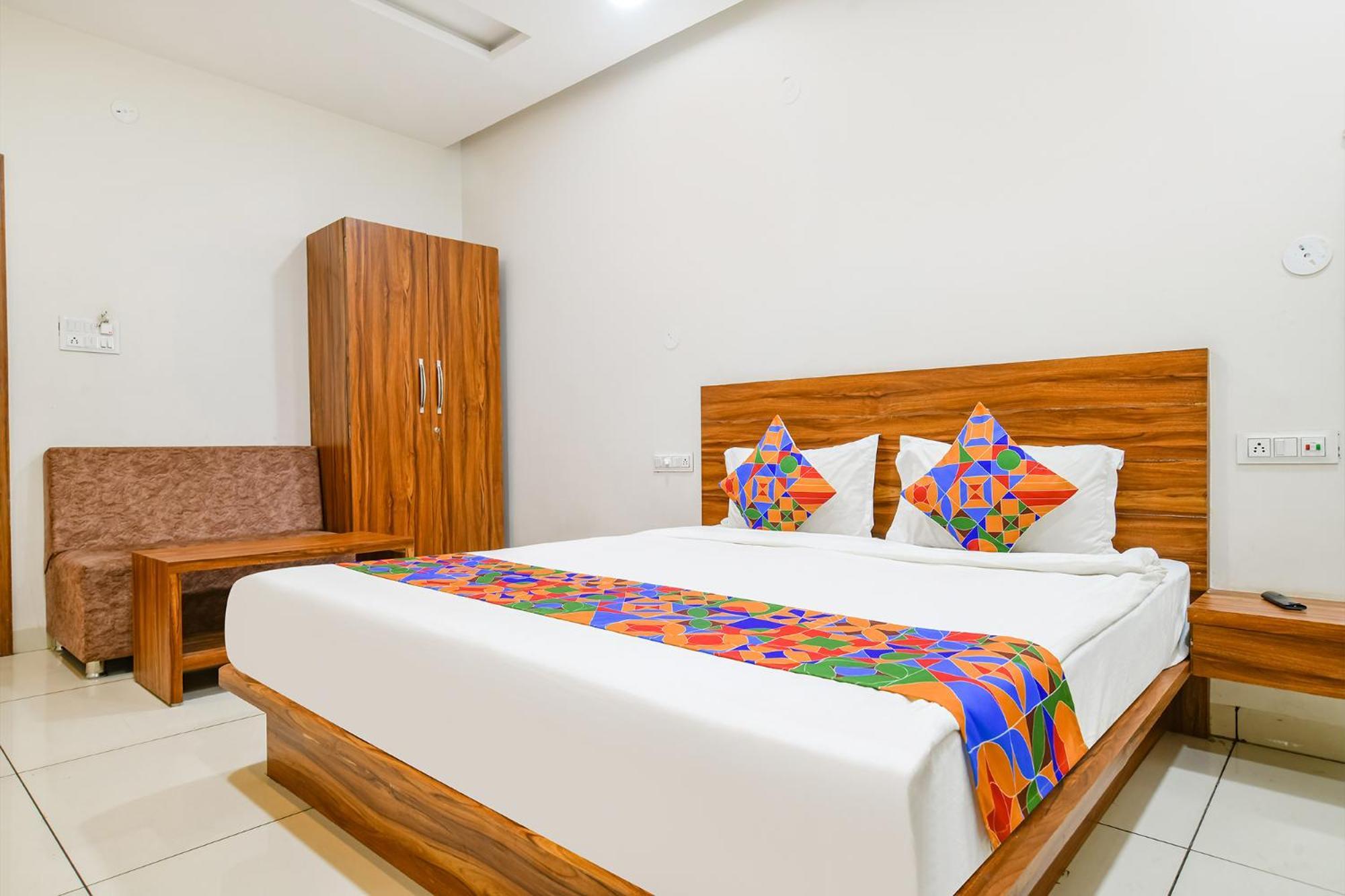 Hotel O Blue Sky Indore Dış mekan fotoğraf