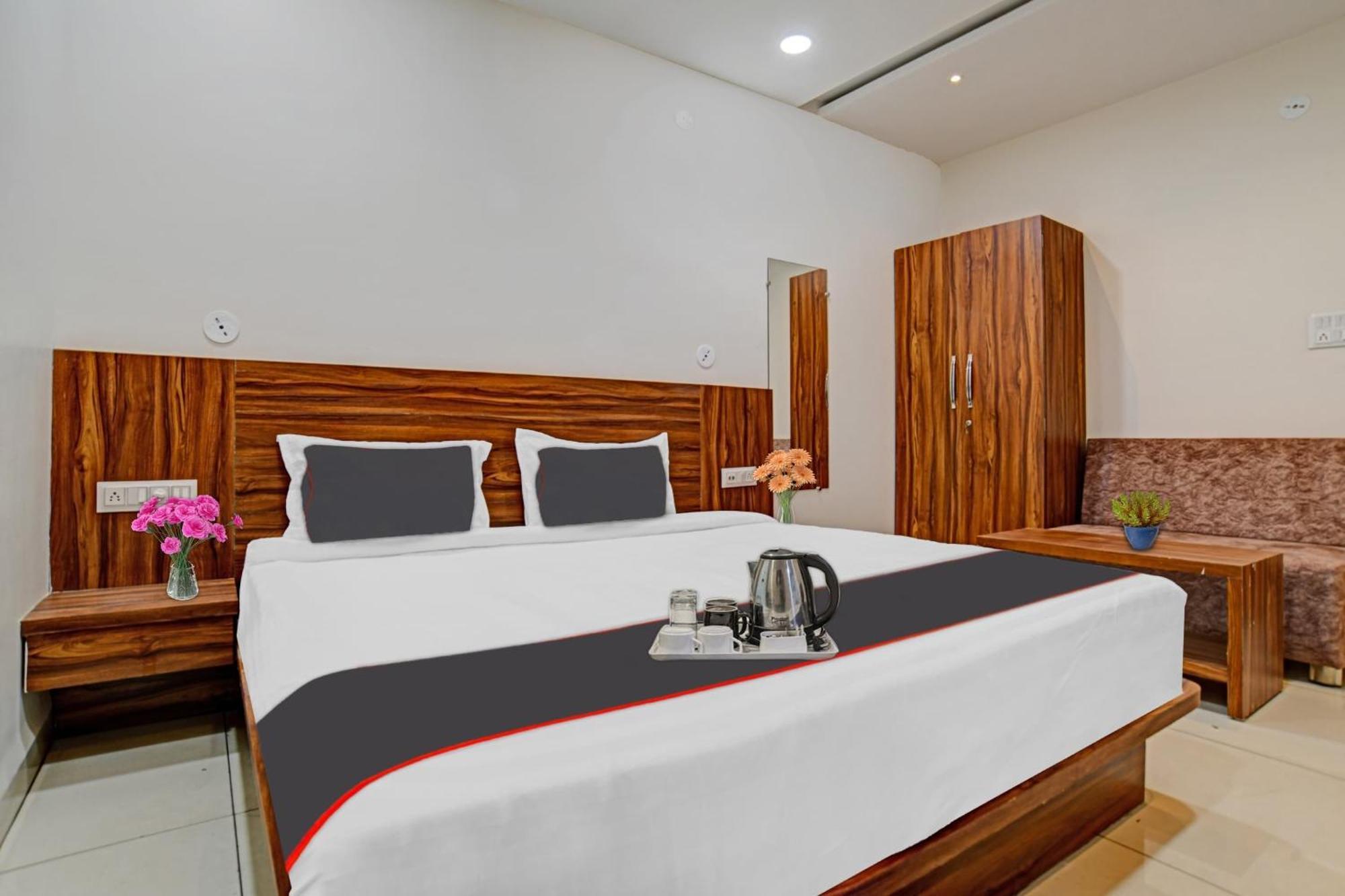 Hotel O Blue Sky Indore Dış mekan fotoğraf